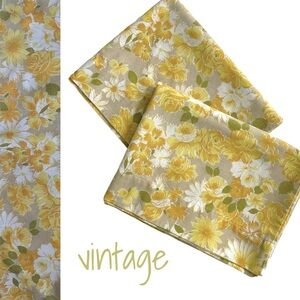 vintage 60s yellow roses daisies pillowcases